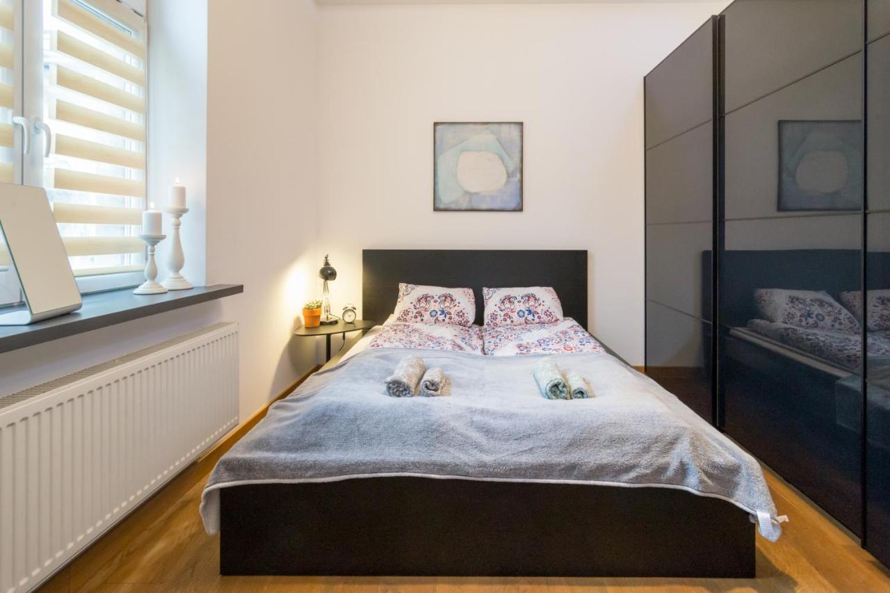 Modern, Stylish And Comfy In Trendy Jewish Quarter Διαμέρισμα Krasków Εξωτερικό φωτογραφία